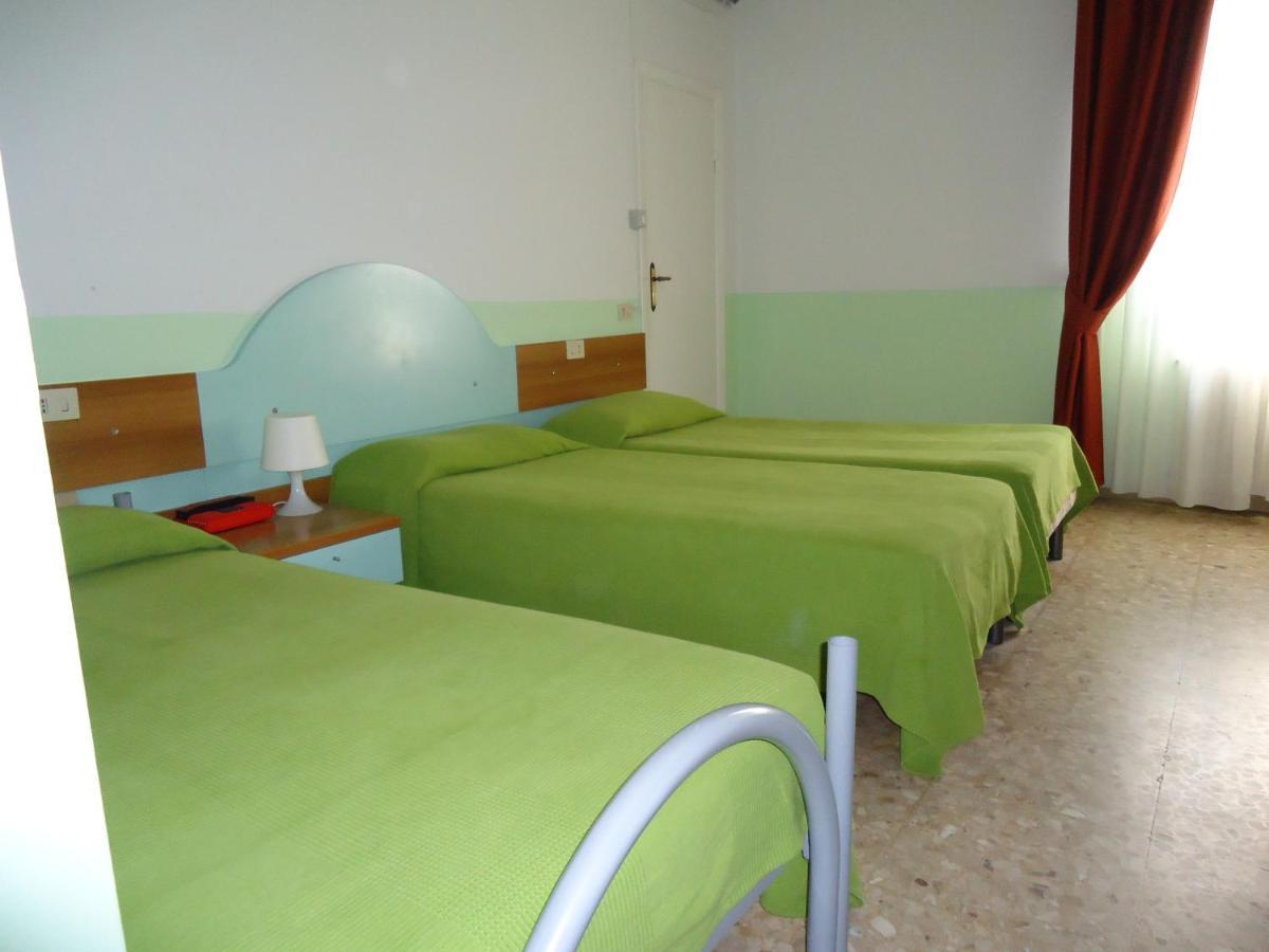 Motel Boston Silvi Marina Zewnętrze zdjęcie