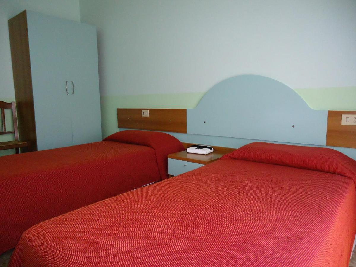 Motel Boston Silvi Marina Zewnętrze zdjęcie