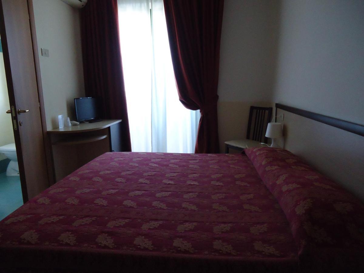 Motel Boston Silvi Marina Zewnętrze zdjęcie