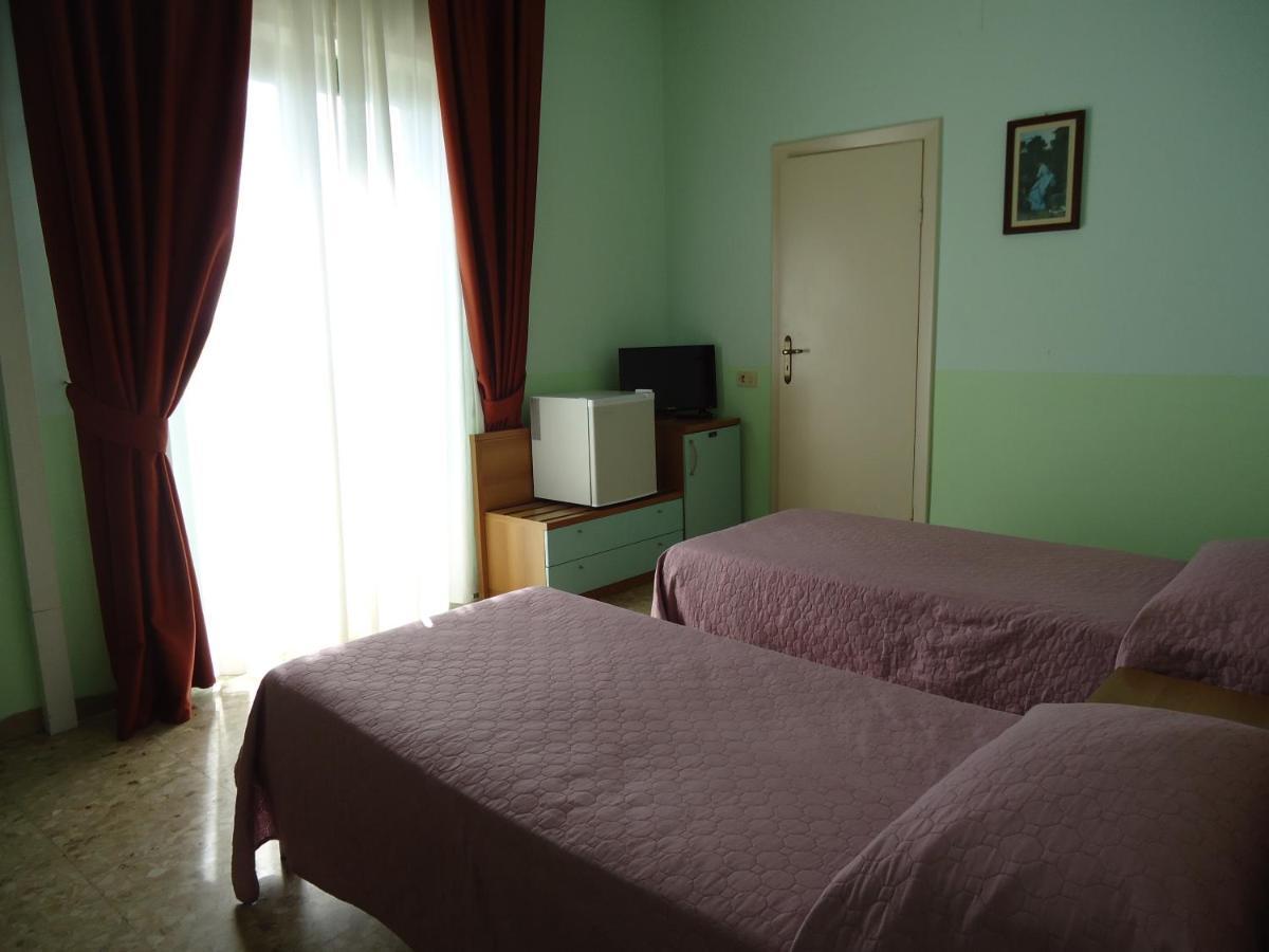 Motel Boston Silvi Marina Zewnętrze zdjęcie