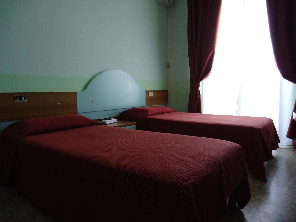 Motel Boston Silvi Marina Zewnętrze zdjęcie